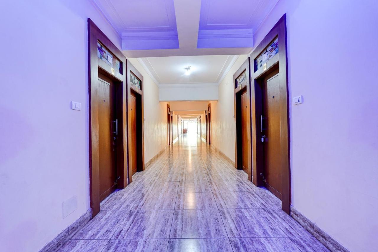Oyo Flagship Hotel Kvc Holiday Inn Mysore Exterior foto
